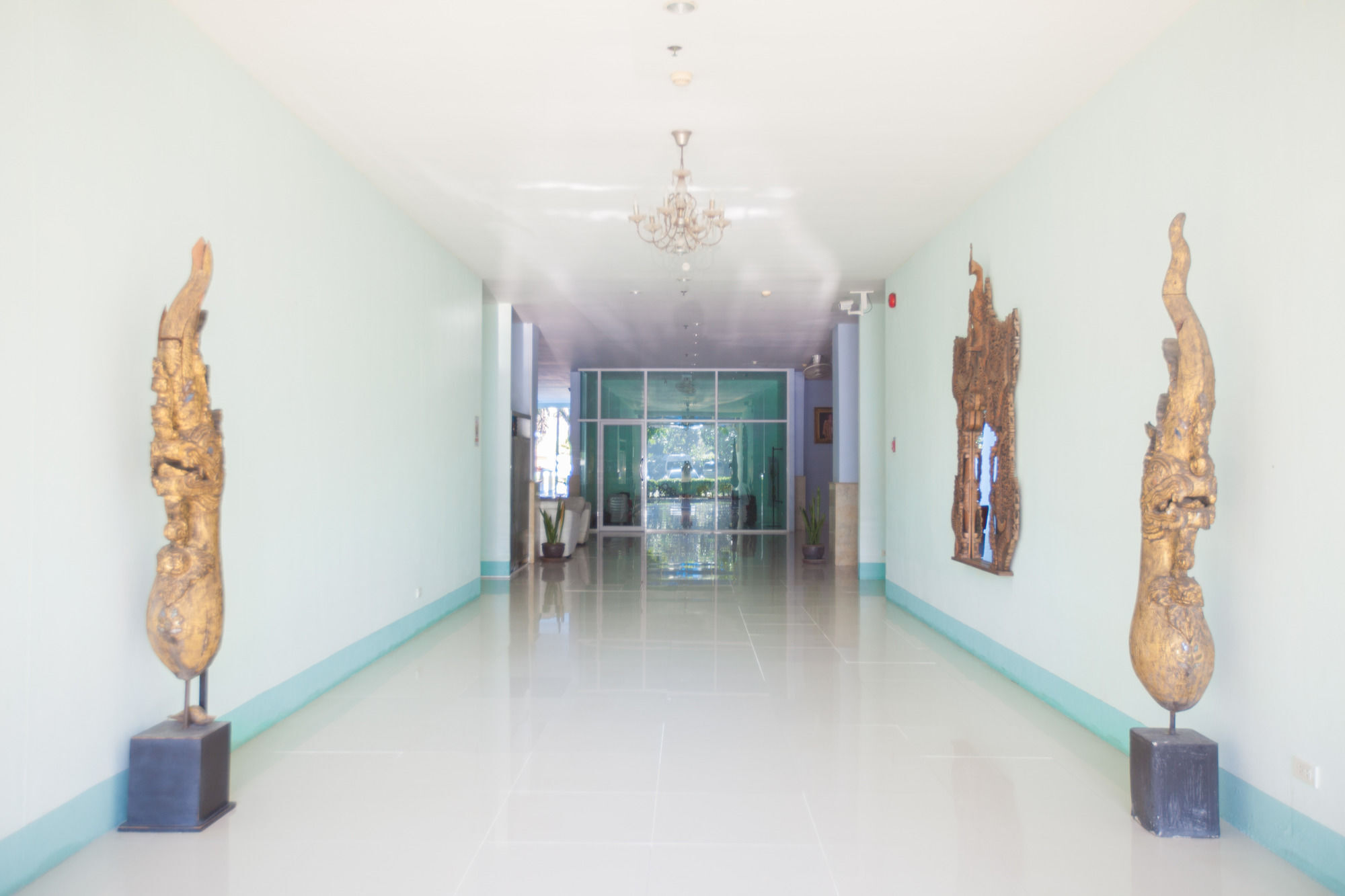 Chalong Beach Hotel Phuket Rawai Exterior foto